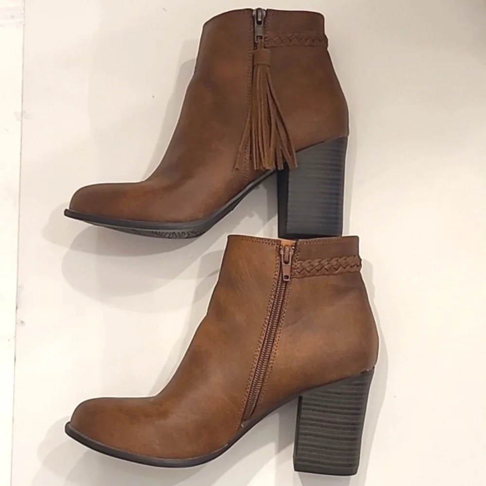 Esprit Rowdy Ankle Boot Square Chunky Block Heel Tassel Zip Up Round Toe Braided